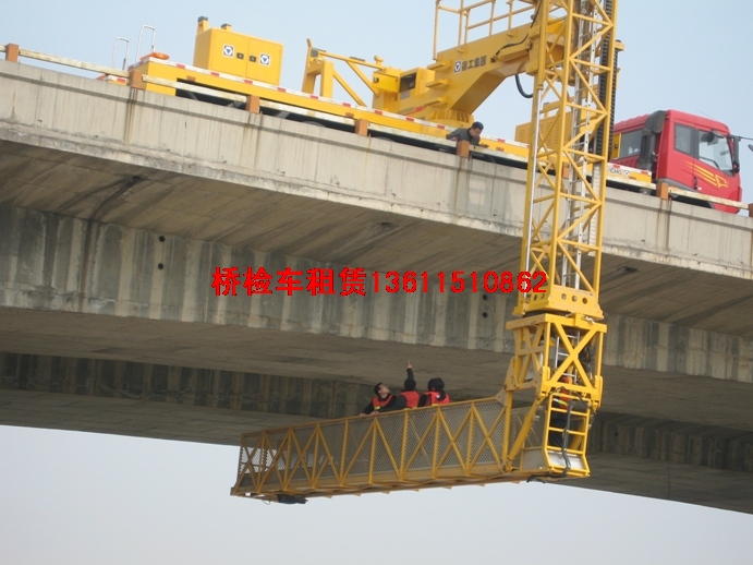 龍巖橋梁檢測(cè)車出租、龍巖橋檢車租賃熱線電話：136-1151-0862
